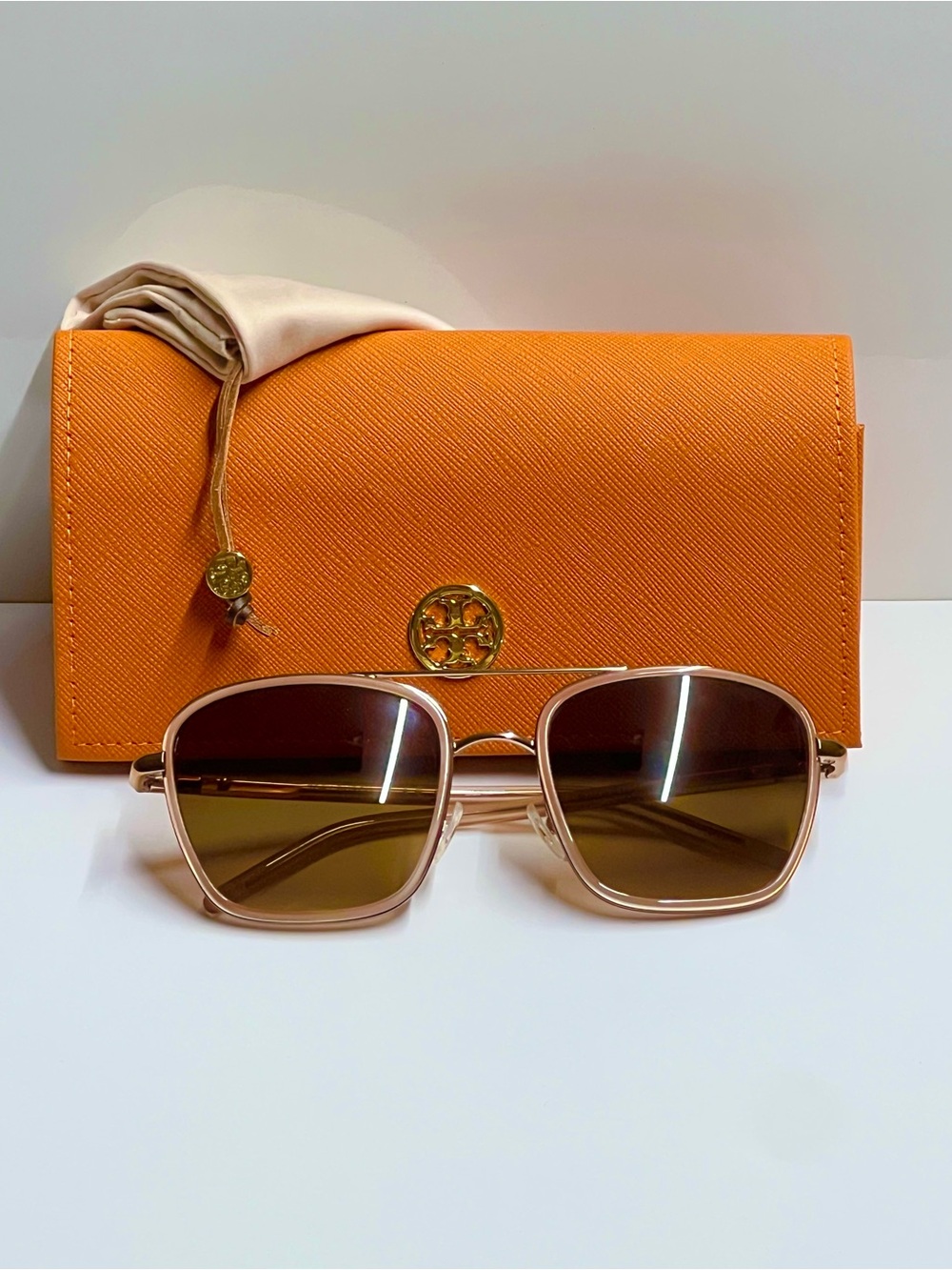 Tory Burch sunglasses - Picture 2 of 7